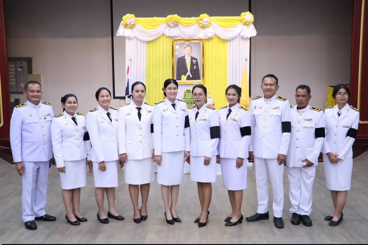 title - นางสาวอมรรัตน์ แขวงโสภา ปฏิรูปที่ดินจังหวัดพระนครศรีอยุธยา ปฏิบัติหน้าที่ในตำแหน่งผู้อำนวยการศูนย์ส่งเสริมและพัฒนาอาชีพเสริมนอกภาคการเกษตร(ศพส.) เป็นประธานในพิธีถวายสัตย์ปฏิญาณเพื่อเป็นข้าราชการที่ดีและพลังของแผ่นดิน เนื่องในโอกาสมหามงคลเฉลิมพระชนมพรรษา พระบาทสมเด็จพระปรเมนทรรามาธิบดีศรีสินทร มหาวชิราลงกรณ พระวชิรเกล้าเจ้าอยู่หัว 28 กรกฎาคม 2569